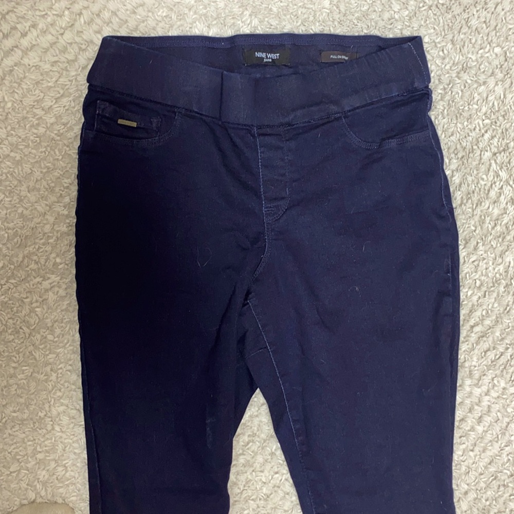 Nine West Pull on Skinny Jeans Sz 8 gently worn